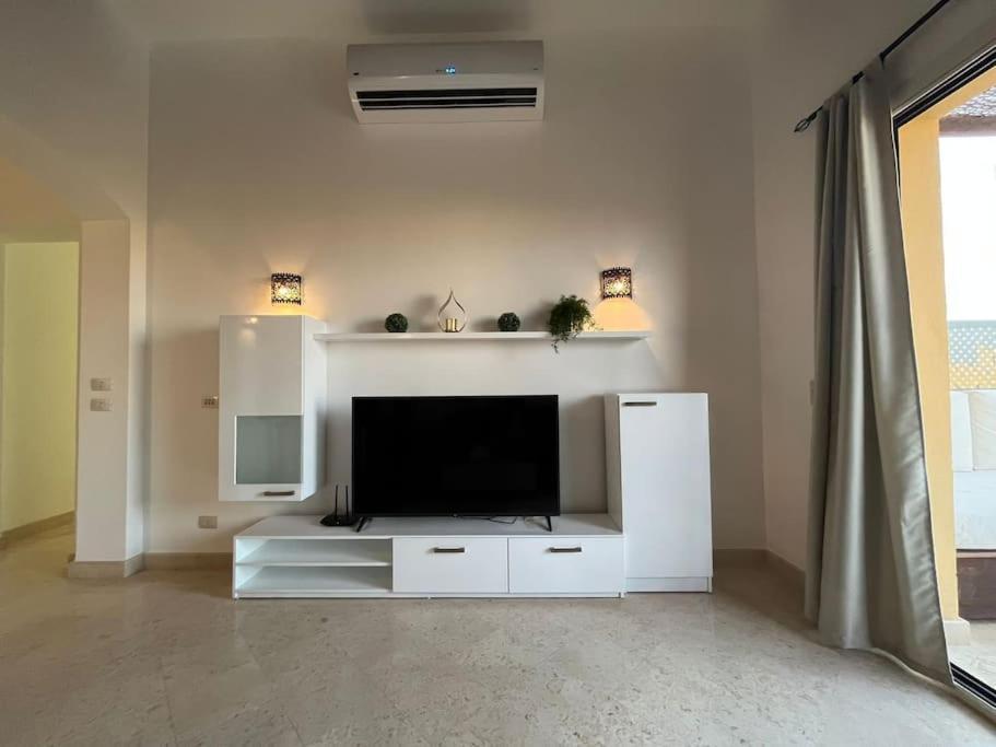 Wonderful With Prime Location & Pool