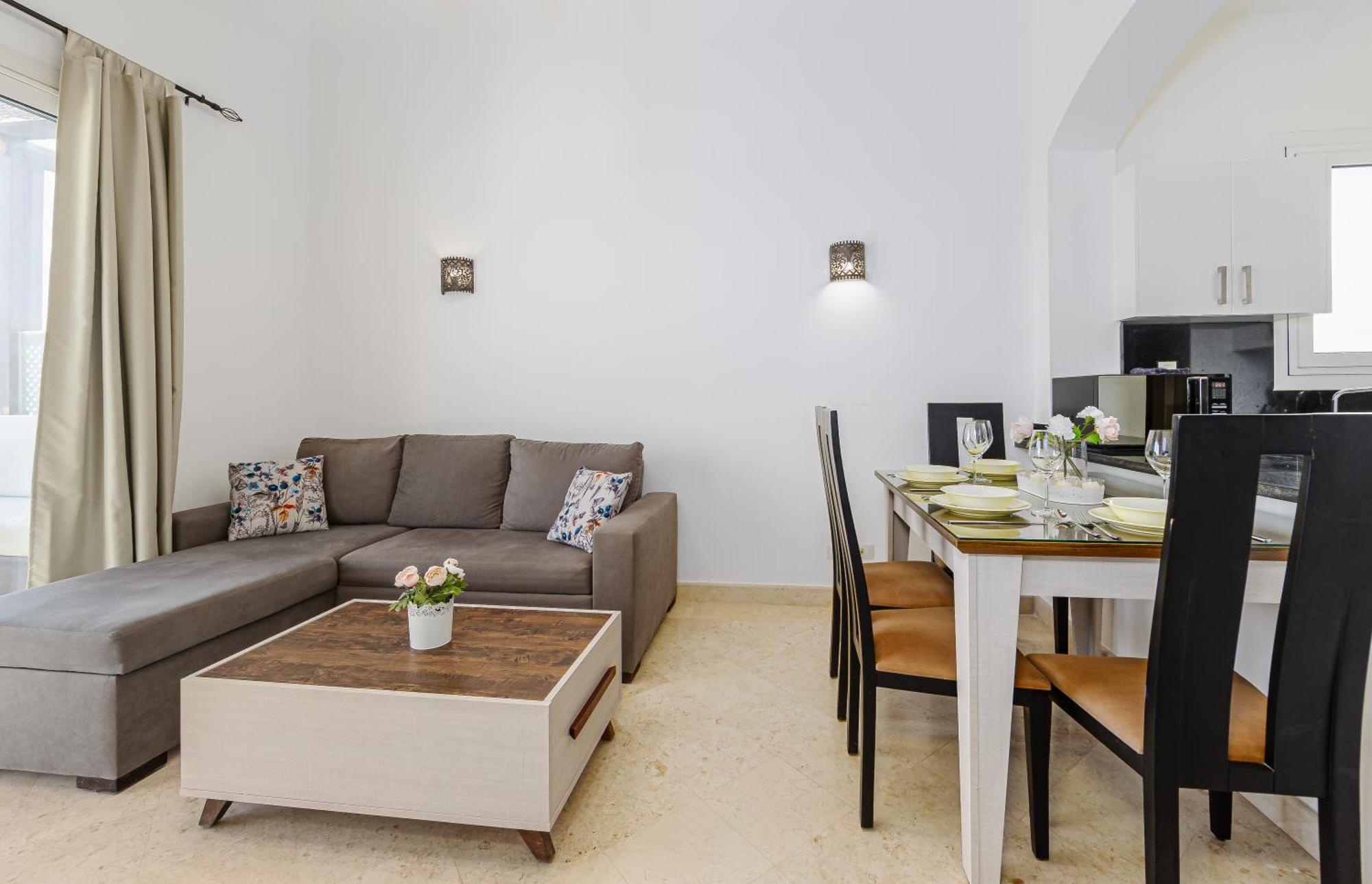 Wonderful With Prime Location & Pool Hurghada